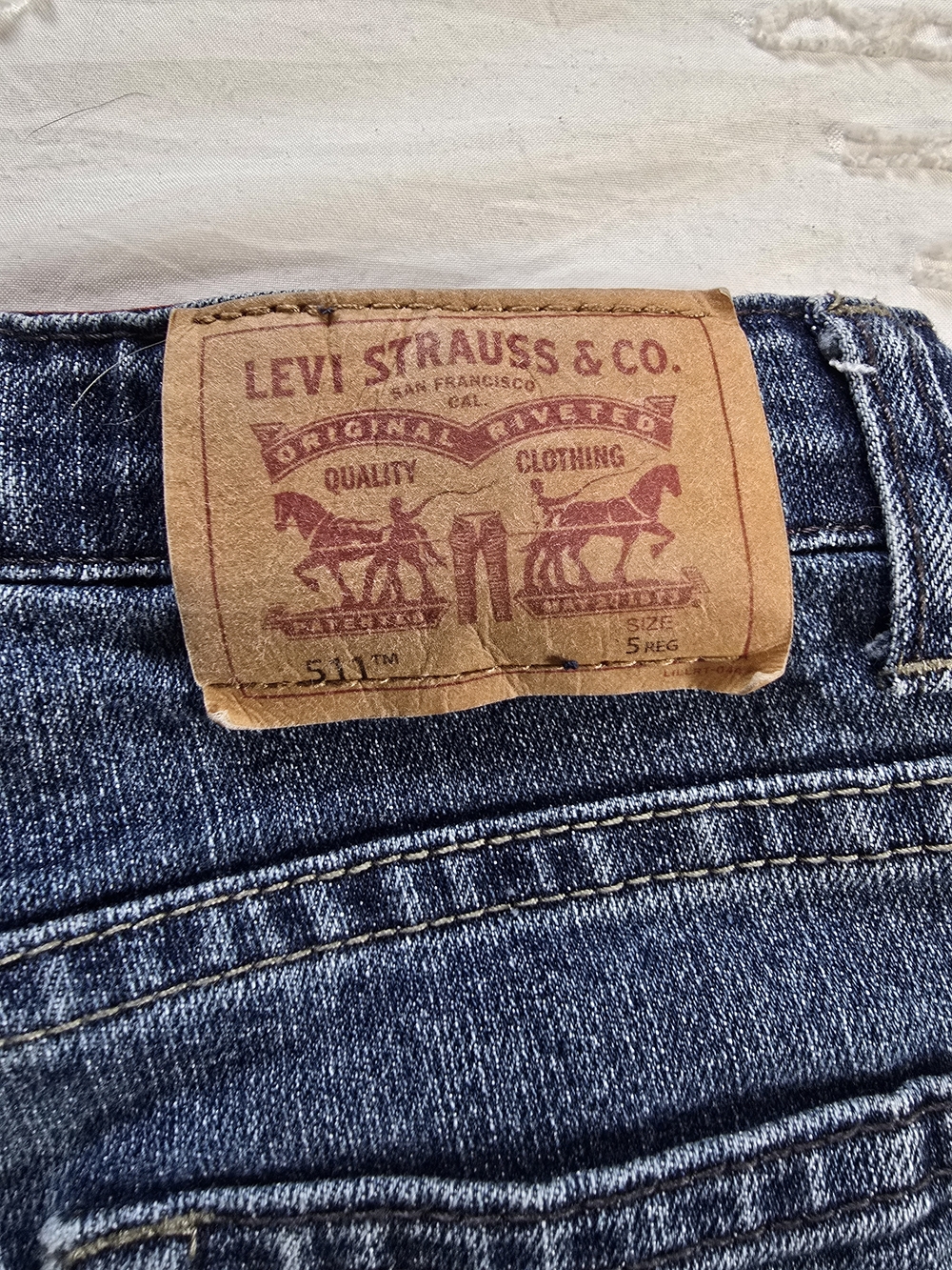 Levi’s 511 Slim Fit Jeans Boys Size 5 - Picture 3 of 4